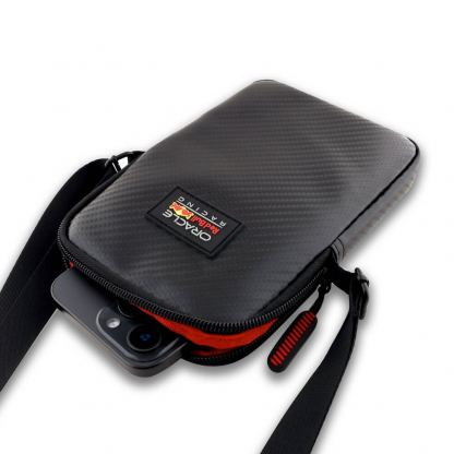 Red Bull PU Carbon Bag Size M - дизайнерска чанта (органайзер) за мобилни устройства и аксесоари (черен) 4