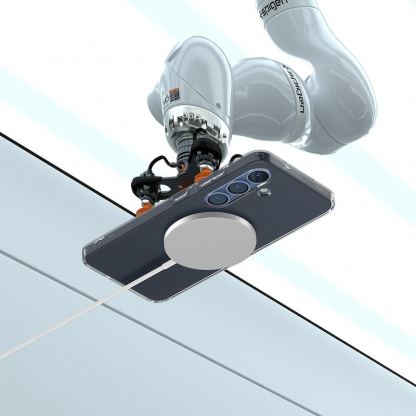 Spigen Liquid Crystal Case - тънък силиконов (TPU) калъф за Samsung Galaxy S25 (черен-прозрачен)  8