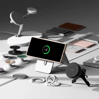 Ringke Liquid Silicone Magnetic Case - силиконов (TPU) калъф с MagSafe за Samsung Galaxy S25 Ultra (розов) 7