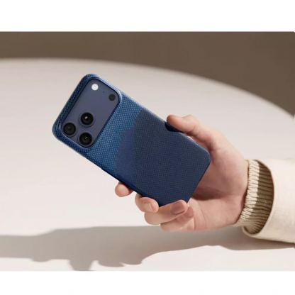Кевларен кейс с MagSafe за iPhone 17 Pro - Pitaka StarPeak MagEZ 7 Ultra Slim Case Aramid Fiber (тъмносин) 6