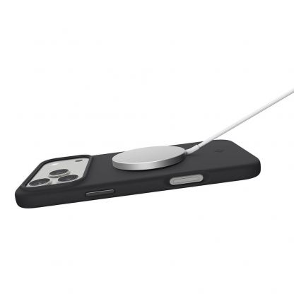 Силиконов (TPU) калъф с MagSafe за iPhone 17 Pro - Spigen Silicone Fit MagSafe Case (черен) 7