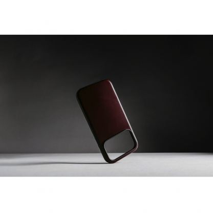 Кожен (естествена кожа) кейс с MagSafe за iPhone 17 Pro Max - Nomad Modern Horween Leather MagSafe Case (бордо) 10