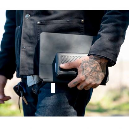 Външна батерия 2700 mAh с фенер и JumpStarter за автомобил - Mophie Powerstation GO Rugged Compact Car Jump Starter 2700 mAh (черен) 6