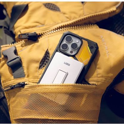 Преносима външна батерия с USB-C порт и безжично зареждане с MagSafe - Urban Armor Gear Ultra Slim Magnetic Wireless Power Bank 5000 mAh (черен) 11
