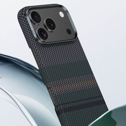 Кевларен кейс с MagSafe за iPhone 17 Pro Max - Benks Armor Air Aurora Kevlar Case 600D (черен-зелен) 7