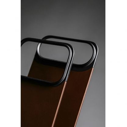 Магнитен кожен (естествена кожа) гръб с MagSafe за iPhone 17 Pro - Nomad Magnetic Horween Leather Back (тъмнокафяв) 6