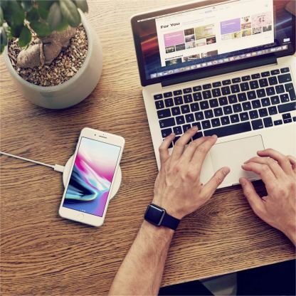 Satechi Wireless Charging Pad Fast Charge - поставка (пад) за безжично захранване за QI съвместими устройства (сребрист) 11