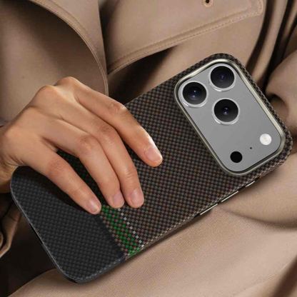 Кевларен кейс с MagSafe за iPhone 17 Pro Max - Benks Magnetic Armor Air Prestige Kevlar Camera Control Button Case 600D (кафяв) 9