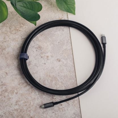 Сертифициран (MFI) USB-C към Lightning кабел за Apple устройства с Lightning порт (300см) - Moshi USB-C to Lightning Cable 3m (черен) 3