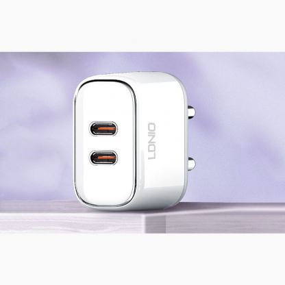 Захранване за ел. мрежа с 2xUSB-C изходи и USB-C към Lightning кабел - LDNIO Wall Charger 2xUSB-C 35W (бял) 5