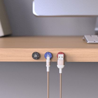 3 броя стилни магнитни органайзери за кабели - Adam Elements Gravity G1 Magnetic Cable Holder Set (син-червен-черен) 2