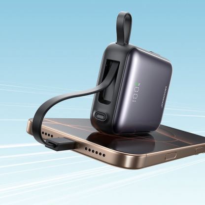 Външна батерия с вградени USB-C и Lightning кабели и USB-C порт и технология за бързо зареждане - Joyroom JR-PBF27 Portable Power Bank 22.5W 10000 mAh (черен) 8