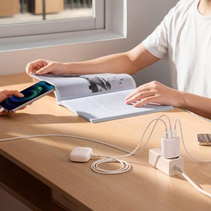 Захранване за ел. мрежа с 3xUSB-A изхода и технология за бързо зареждане - Baseus Compact Wall Charger 3U 17W (бял) 9