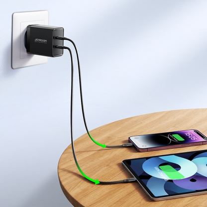 Захранване за ел. мрежа смартфони и таблети с 2xUSB-C изхода и с технология за бързо зареждане - Joyroom Dual Travel Wall Charger USB-C 40W PD (черен) 13