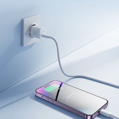 Захранване за ел. мрежа с USB-C изход с технология за бързо зареждане - Joyroom Mini USB-C PD Fast Charger 20W (бял) 6