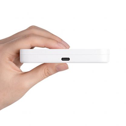 Преносима тройна поставка (пад) за безжично зареждане за iPhone с MagSafe, Apple Watch, AirPods и Qi съвместими мобилни устройства - Benks On Go 3-in-1 MagSafe Foldable Pad 15W (бял) 3