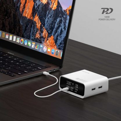 Захранване за ел. мрежа за лаптопи, смартфони и таблети с 2xUSB-A и 3xUSB-C изходи с технология за бързо зареждане - 4smarts Desk Charger GaN Screen 100W (бял) 4