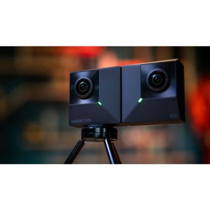 Insta360 EVO - 360-градусова, 5.7K, 3D камера за заснемане на любимите ви моменти  8