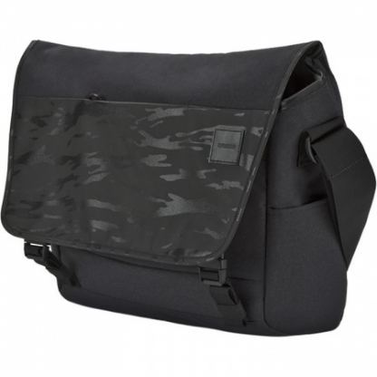 Incase Compass Messenger - качествена чанта с презрамка за преносими компютри до 15.4 инча (черен-камуфлаж) 3