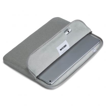 Incase Slim Sleeve with Pencil Slot - неопренов калъф за iPad Air 3 (2019), iPad Pro 10.5 (сив) 2