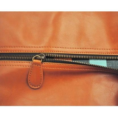 Walk On Water Bogart Laptop Bag 15 - кожена чанта с презрамка за устройства до 15 инча (кафява) 3