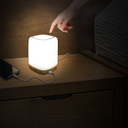 Macally Nightstand LED Light - настолна LED лампа с 4 х USB-A изхода за зареждане на мобилни устройства 4